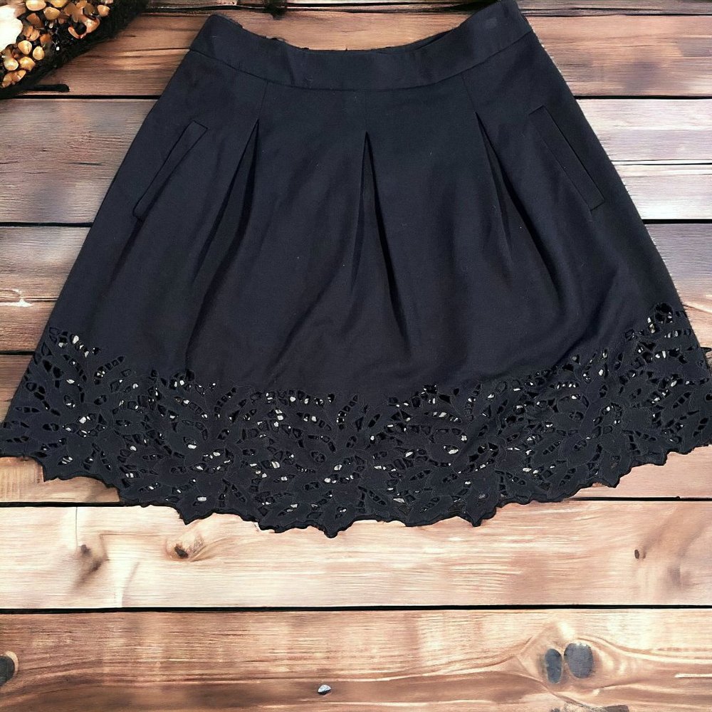 BCBGMAXAZRIA Cut-out Pleated Black Knee Length‎ Swing Skirt with Pockets Sz 4
